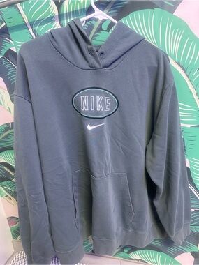 Nike Green Pullover Hoodie with Embroidered Logo